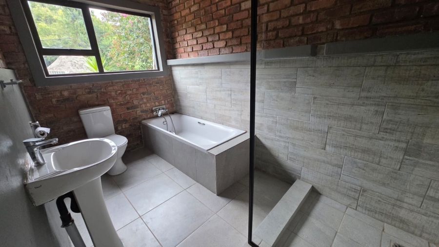 To Let 3 Bedroom Property for Rent in Flamwood North West